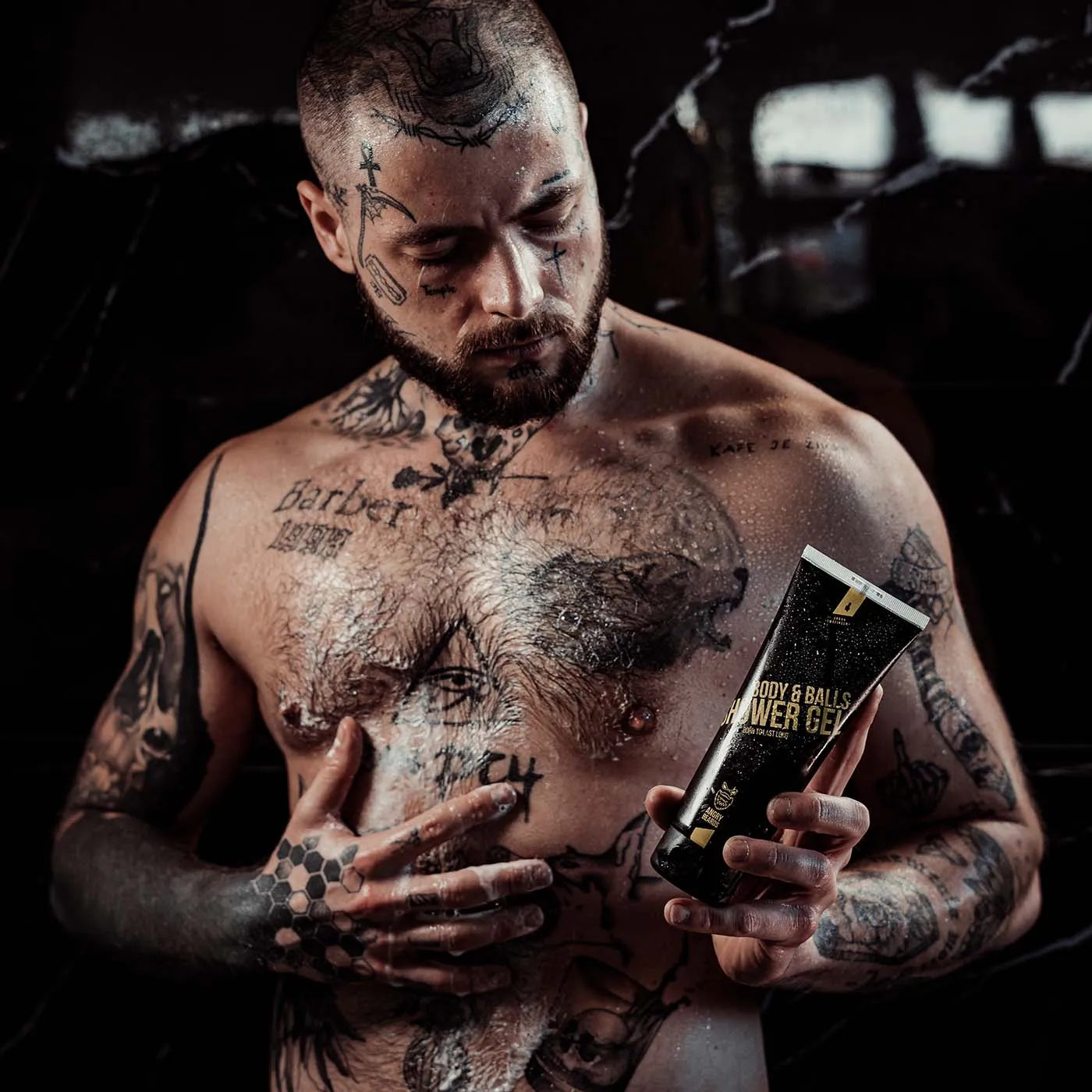Angry Beards Dusjsåpe Kropp og Baller Urban Twofinger 230ml