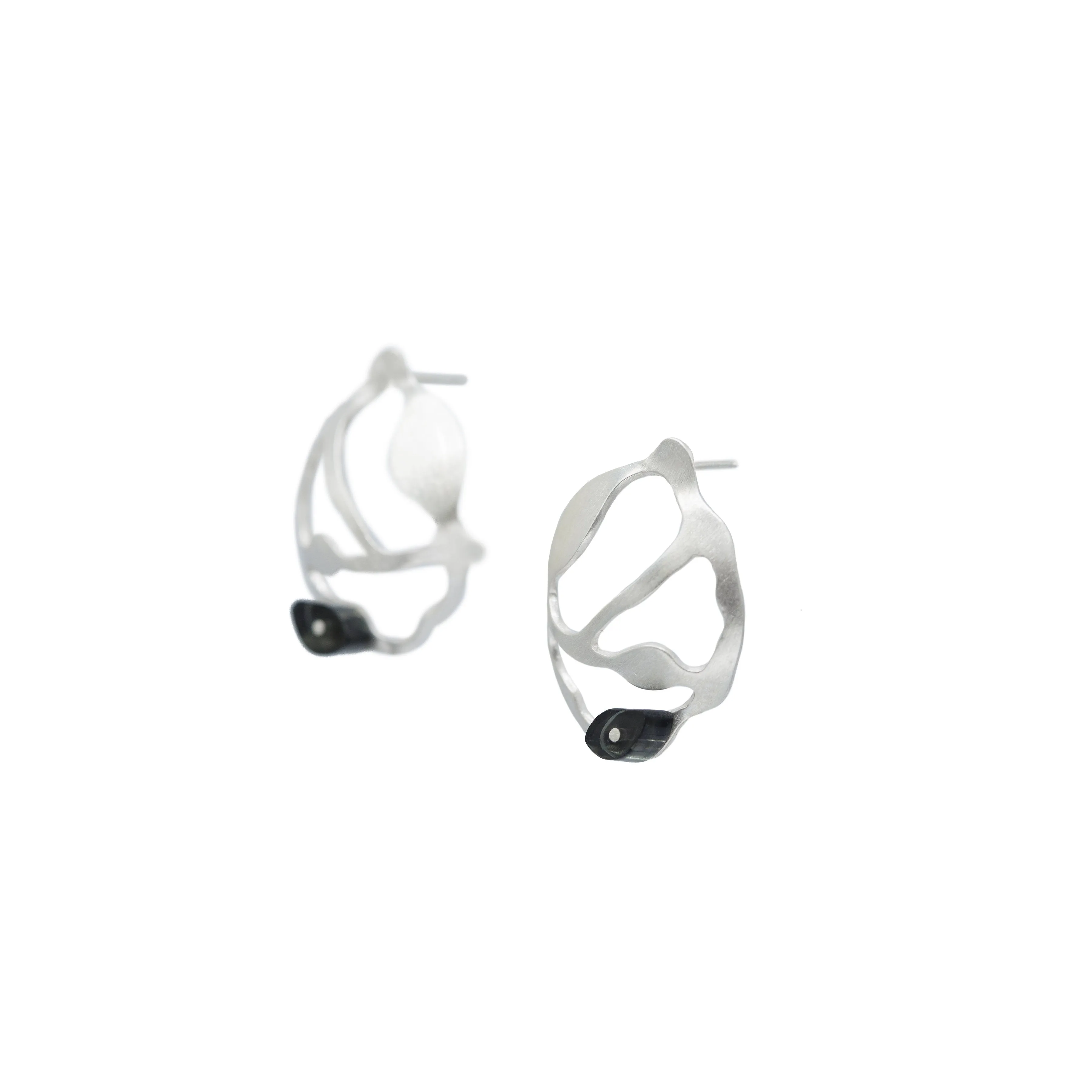 Bit Seaweed Cluster Earrings in Brushed Silver