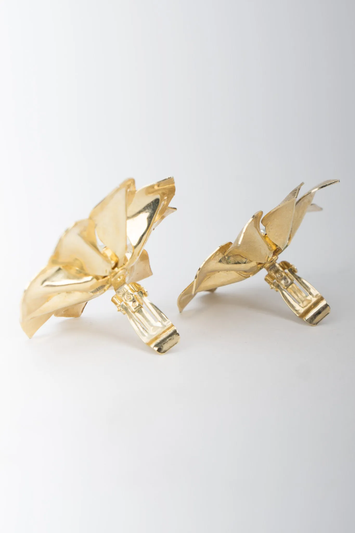Bold Blossom Earring