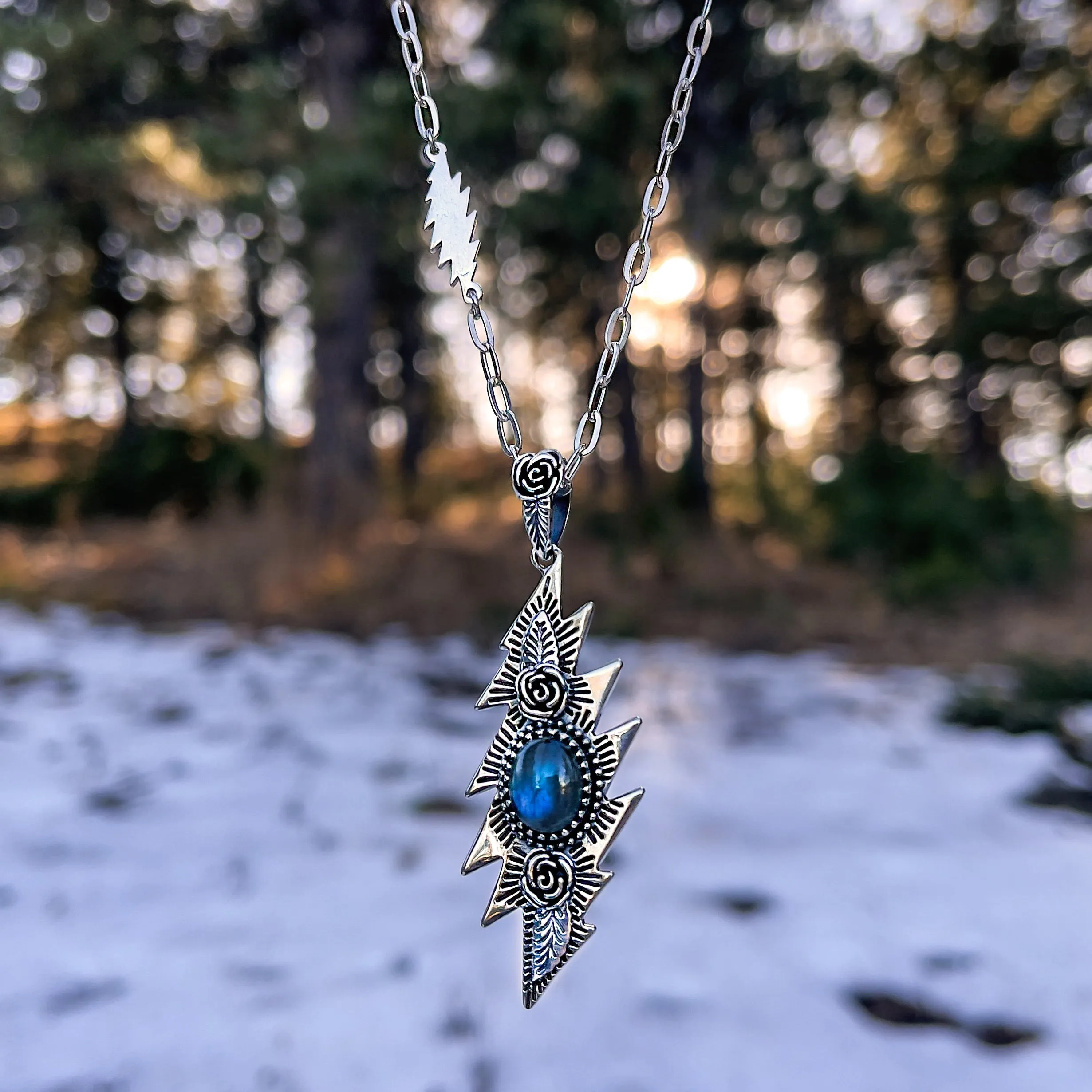 Lazy Lightning Pendant | Labradorite