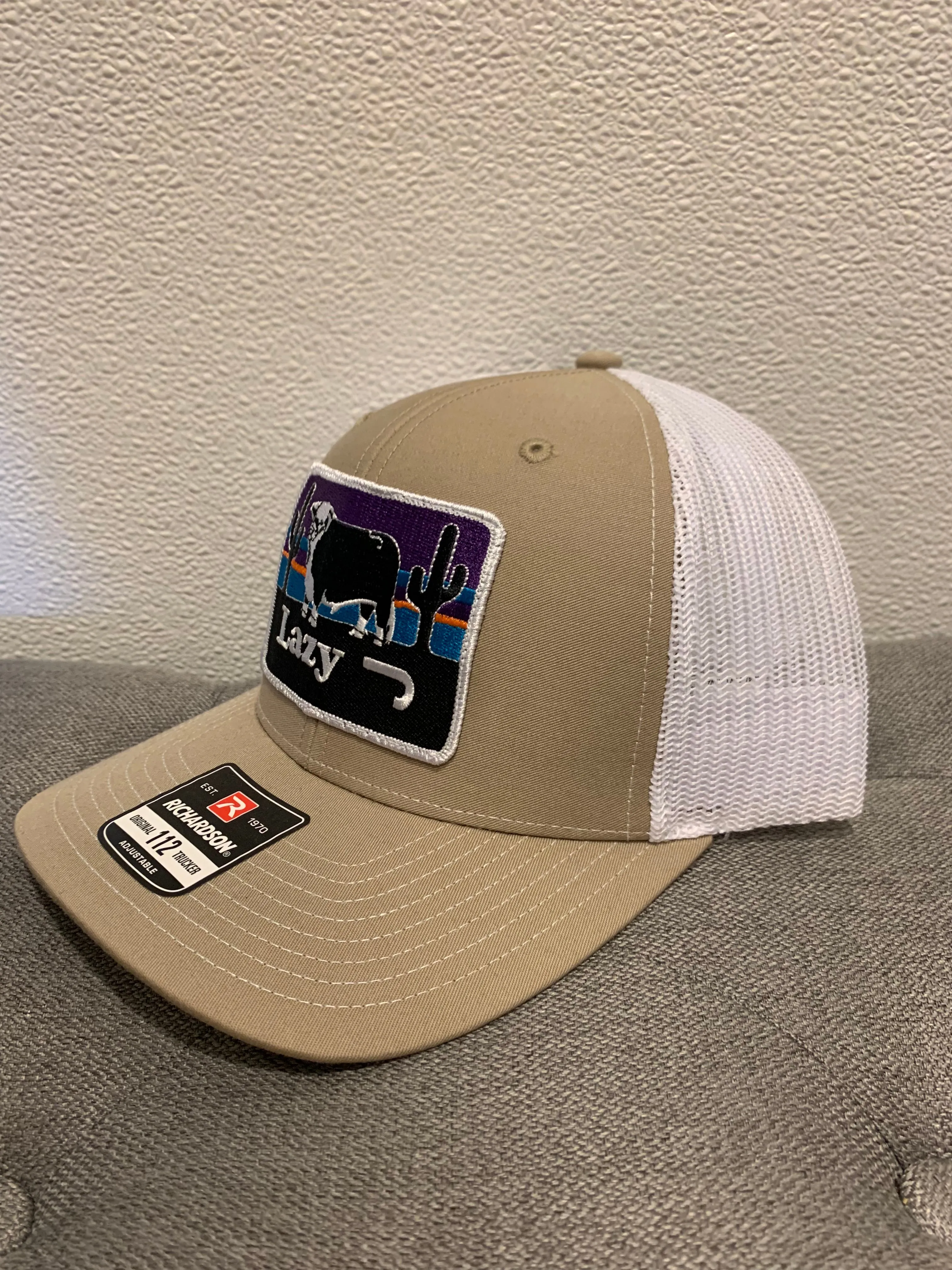 Lazy Tan/White