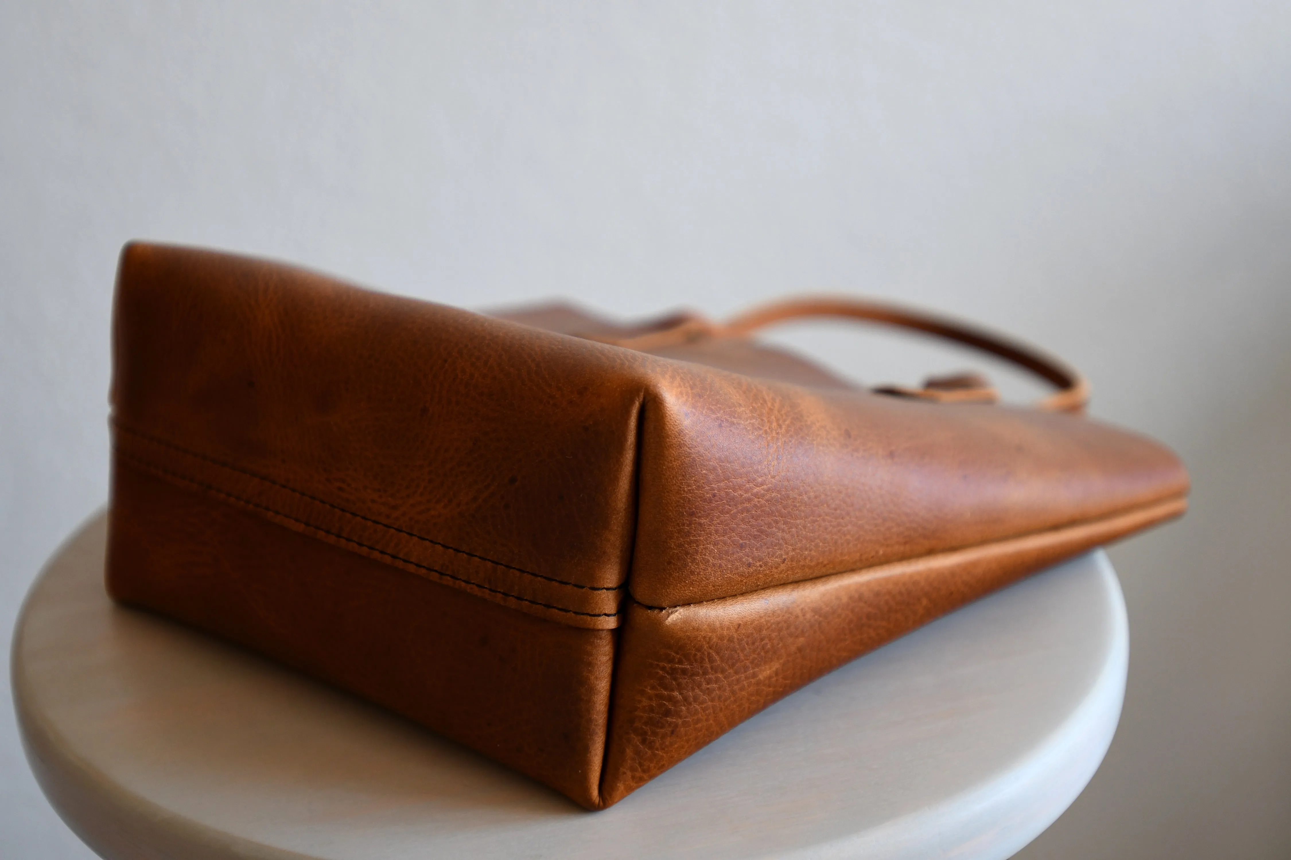 Leather Market Tote Bag in Wild Honey Kodiak Leather
