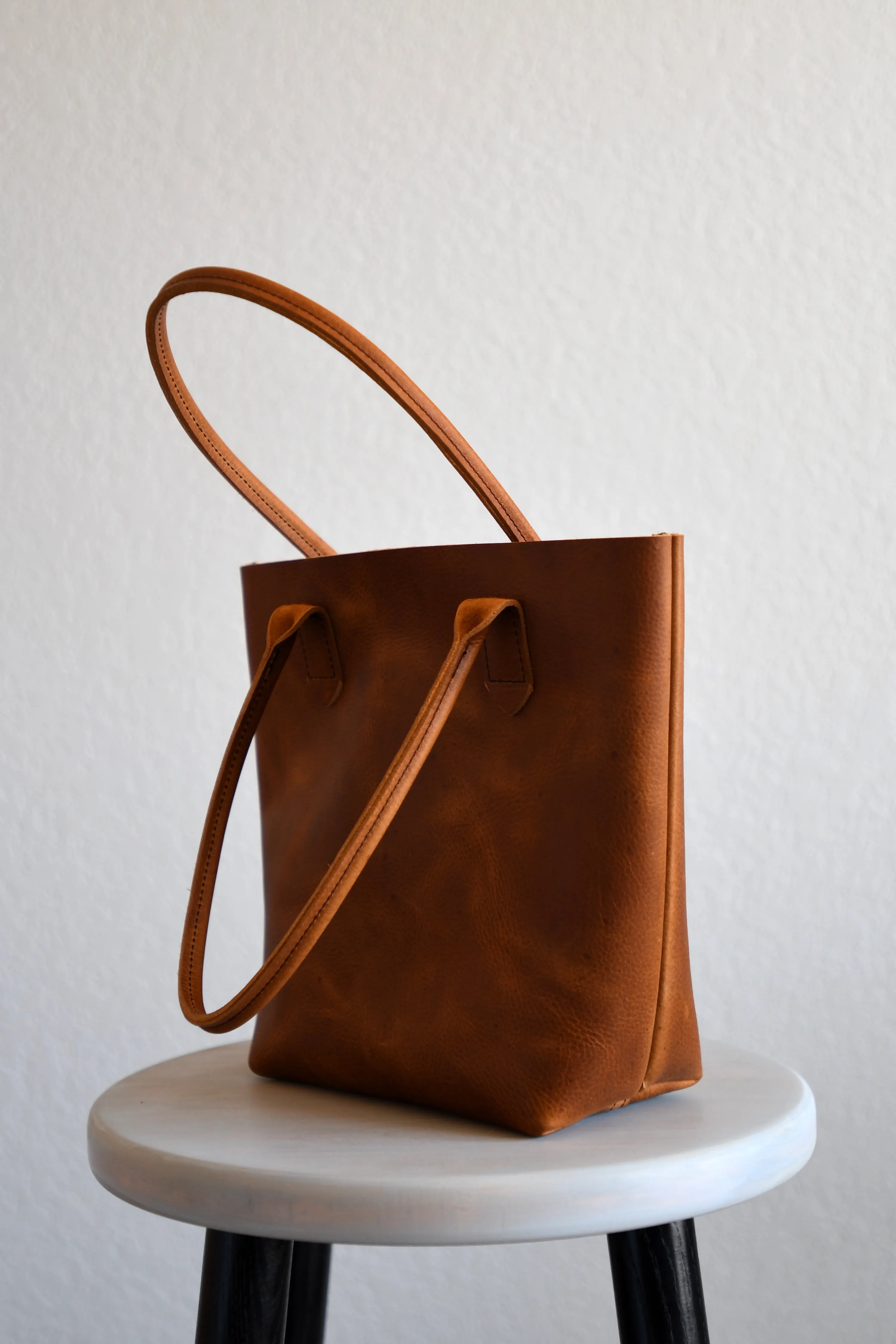 Leather Market Tote Bag in Wild Honey Kodiak Leather
