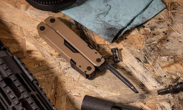 Leatherman SUPER TOOL 300M - Coyote