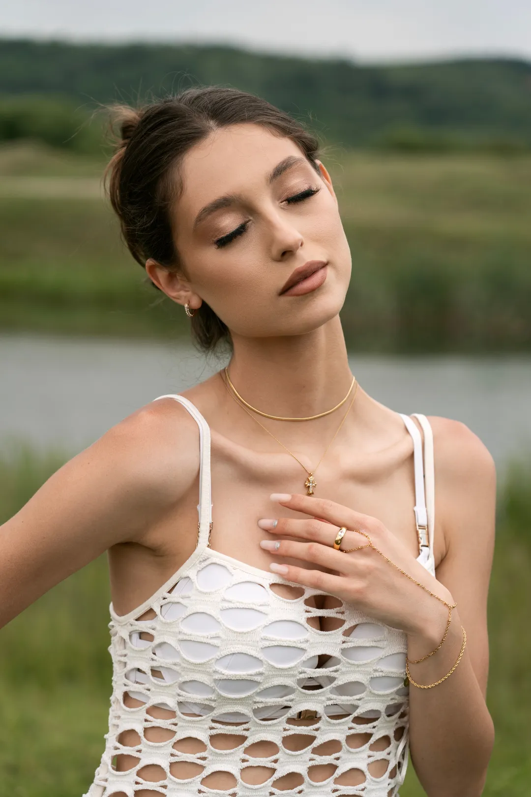 Lily Gold Hand Chain