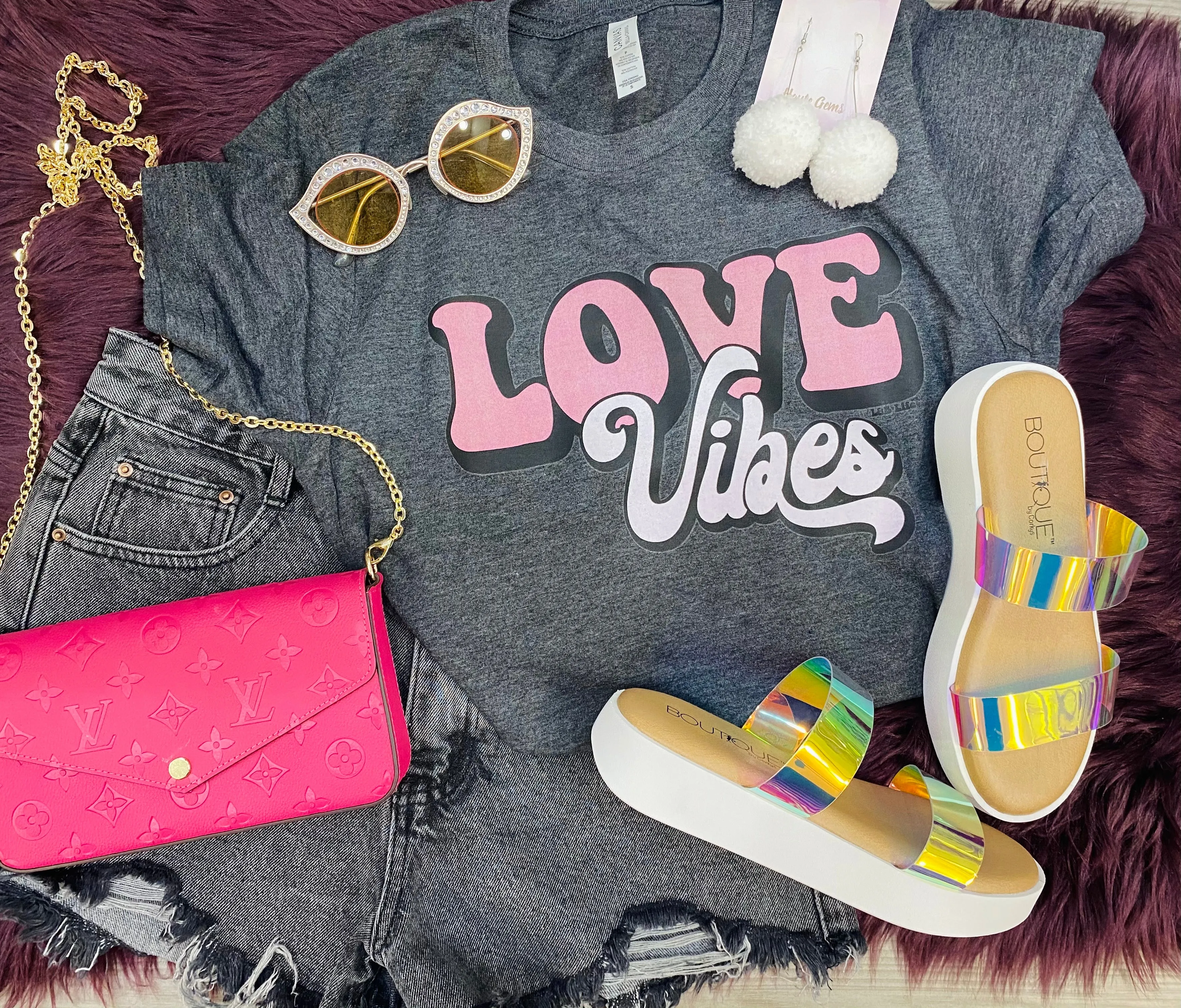 Love Vibes Tee: Charcoal