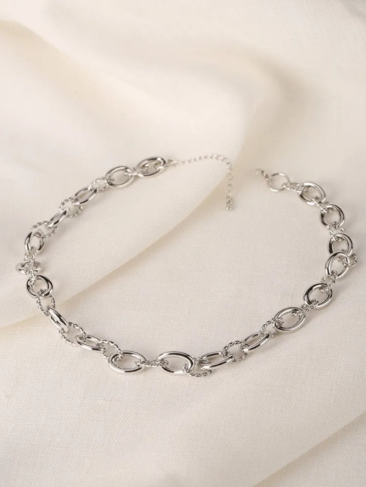 Lucia Bold Chain Necklace