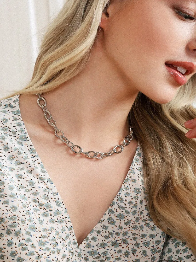 Lucia Bold Chain Necklace
