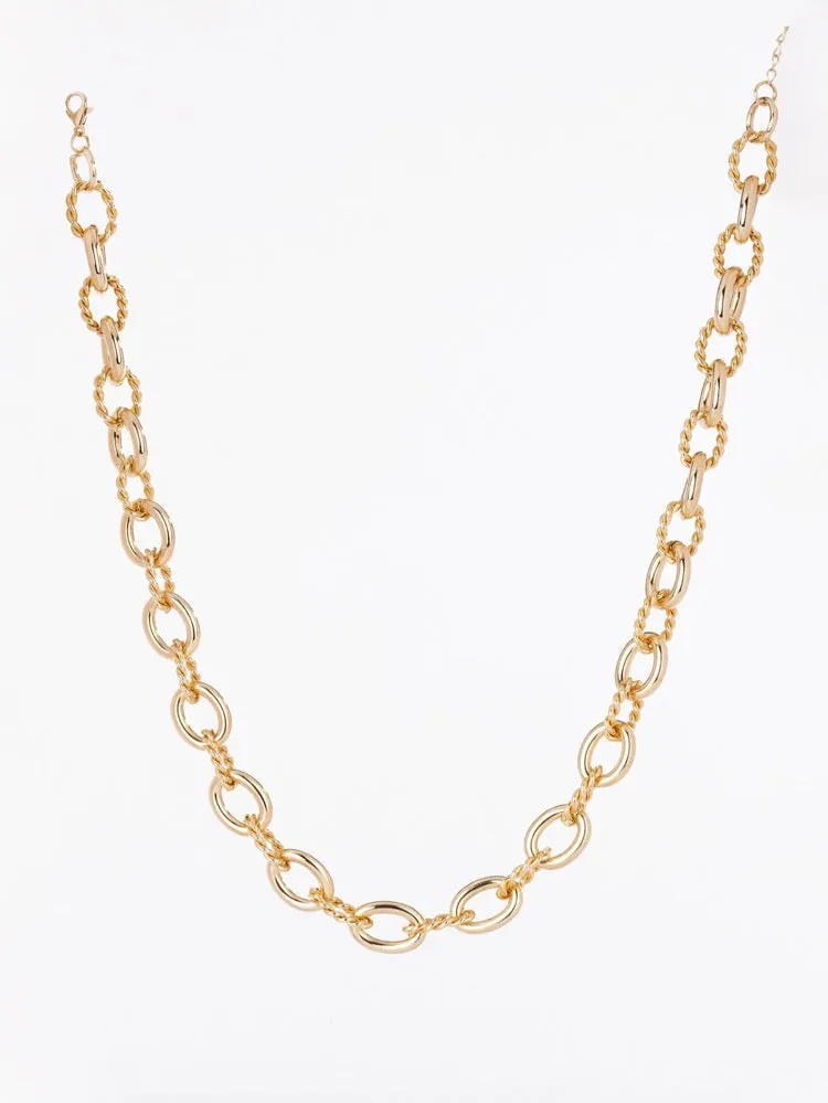 Lucia Bold Chain Necklace