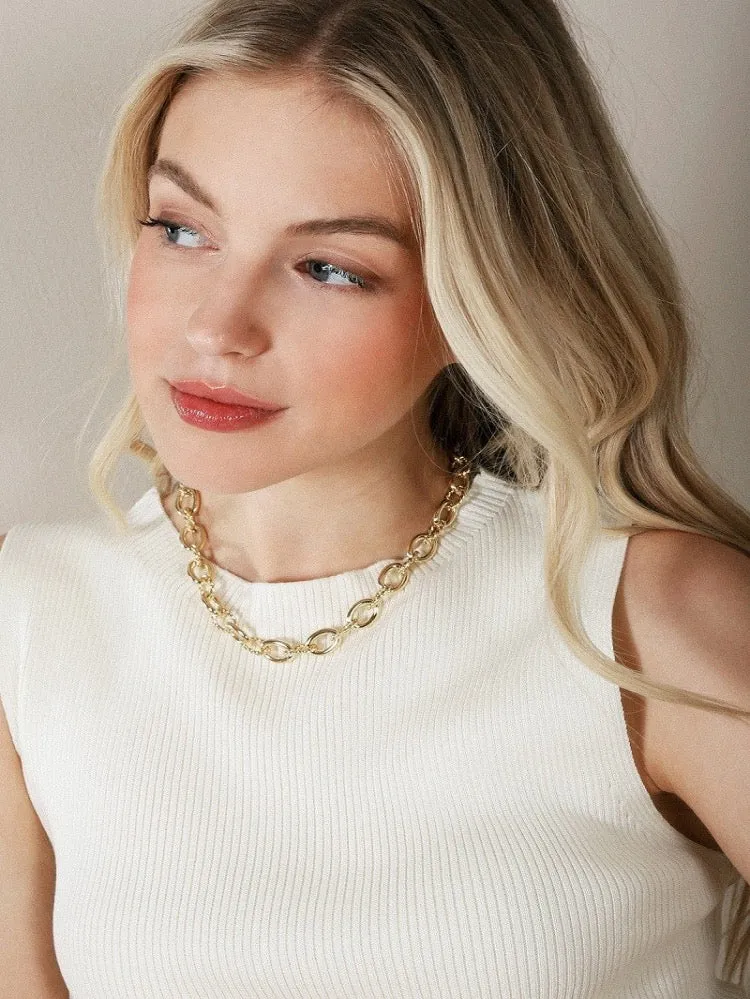 Lucia Bold Chain Necklace