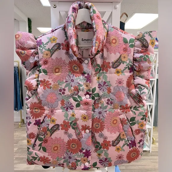 Merci - Flutter Sleeve Floral Print Puff Vest!