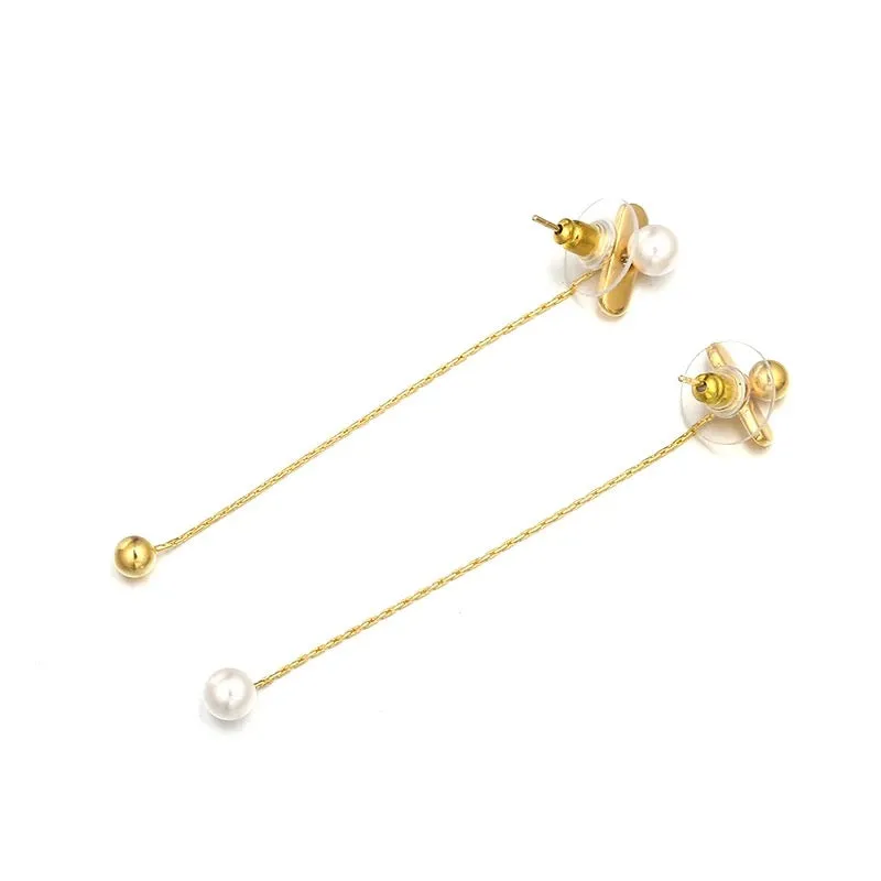 Pearl Set's The Bar Earring