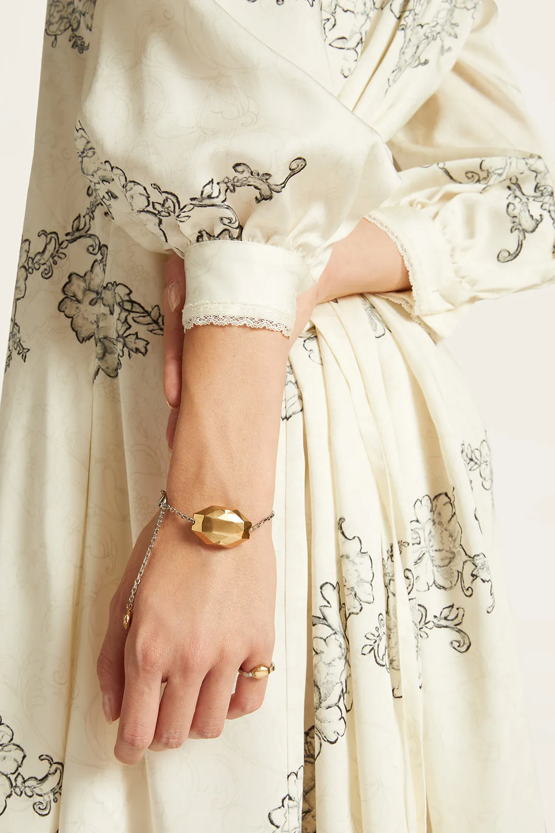 PEBBLE CHAIN BRACELET