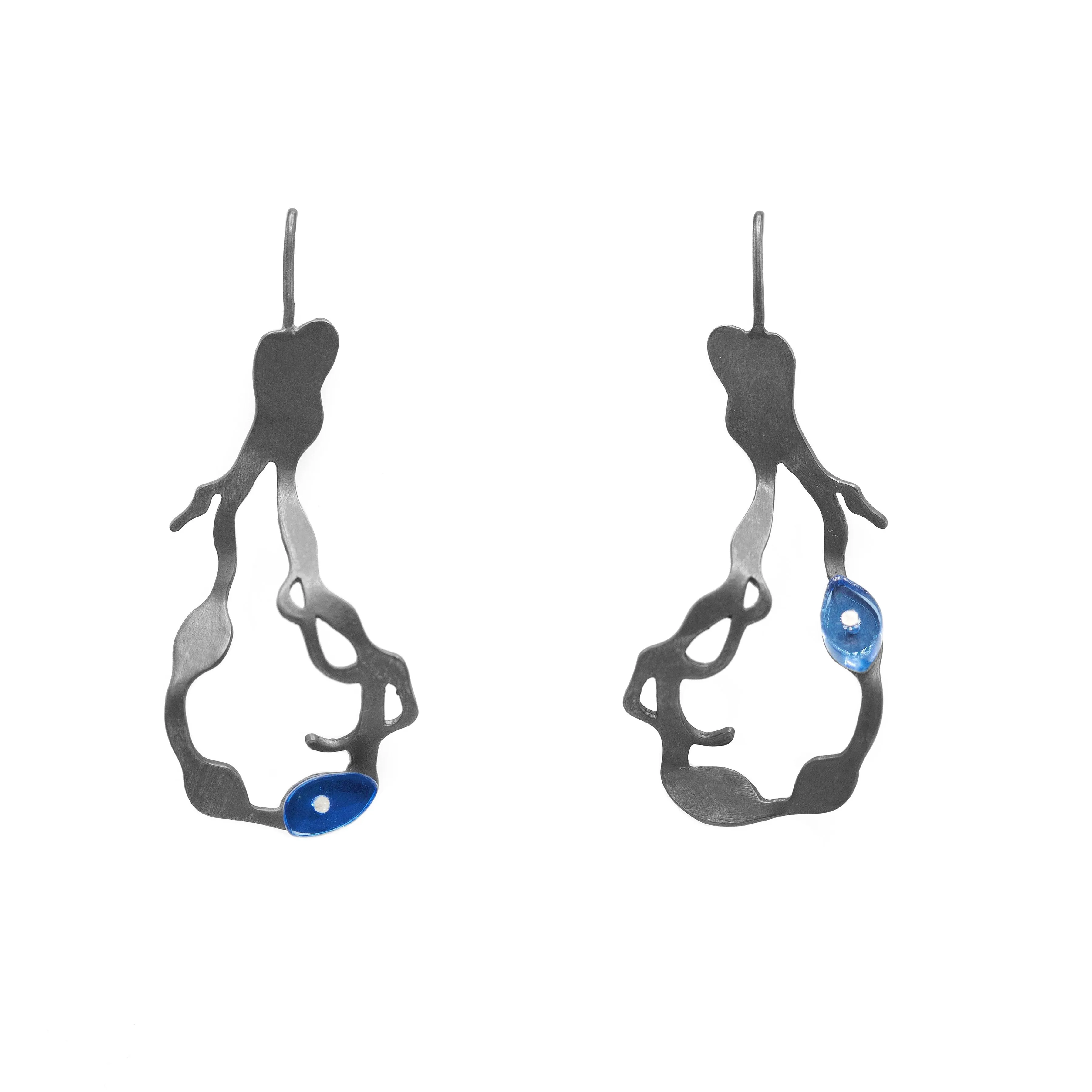 Small Chandelier Seaweed Earrings in Oxidized Silver with Hooks
