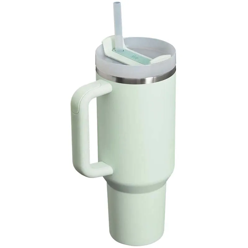 The 40oz Quencher H2.0 Flowstate™ Tumbler in Mist