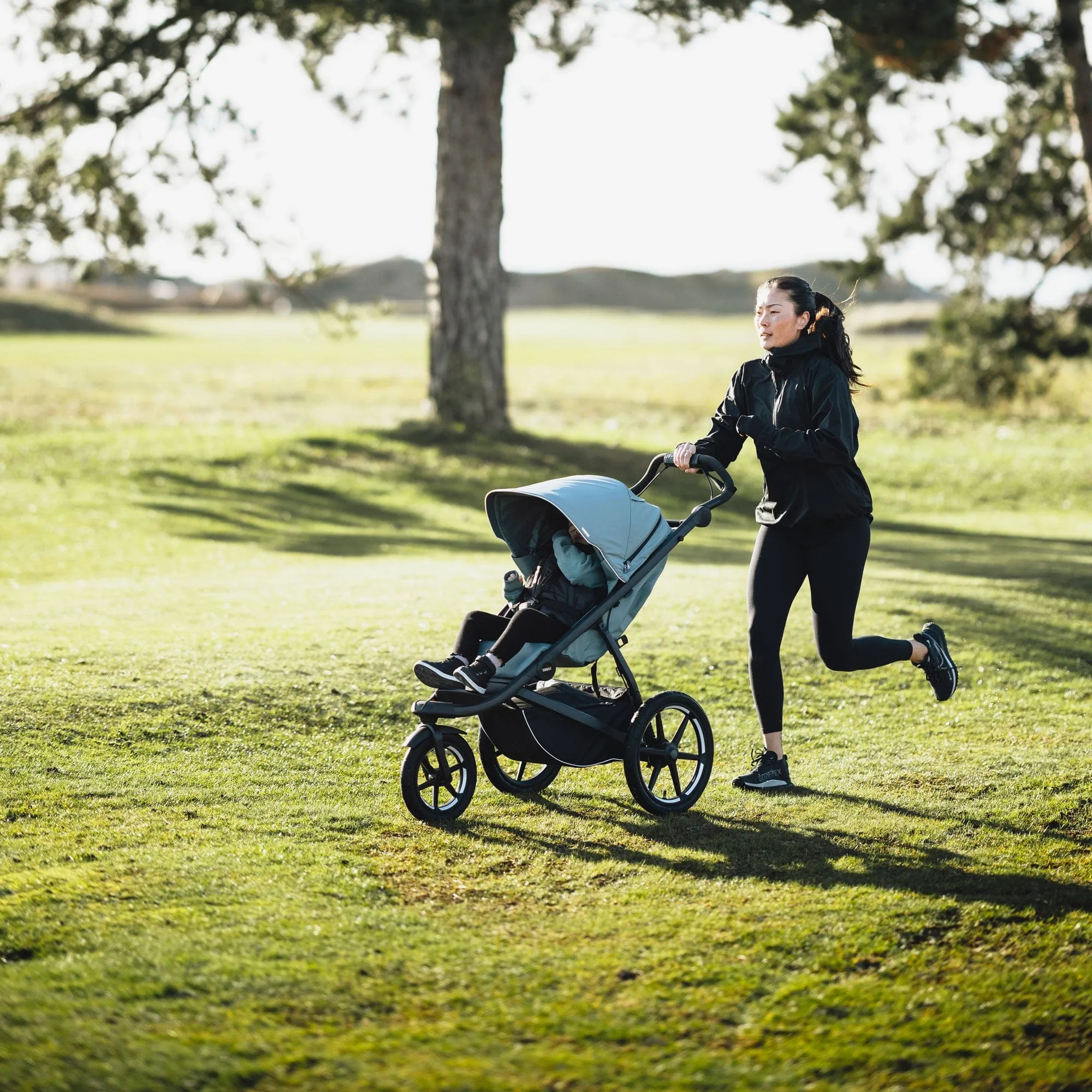 Thule Urban Glide 3 Newborn Bundle in Mid-Blue