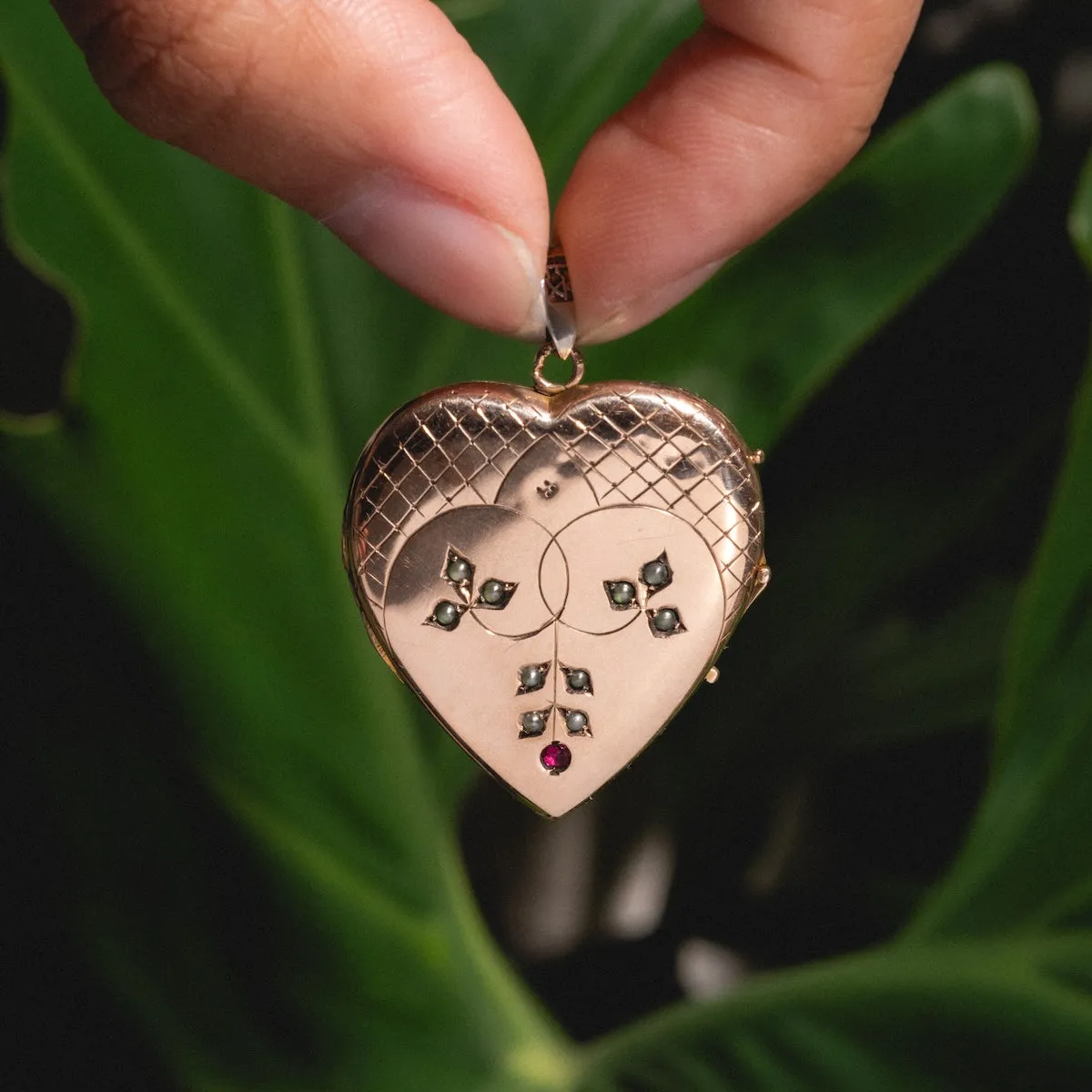 Vintage 10k Bold Etched Heart locket Charm