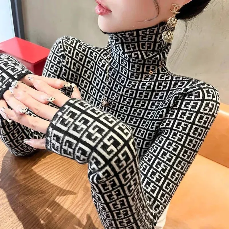Vintage Letter Thick Warm Commute Knitted Pullovers
