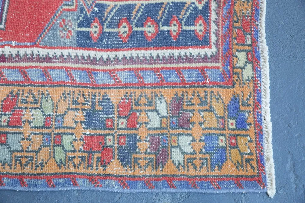 Vintage Turkish Faded Anatolian Rug 4.3ftx8.2ft