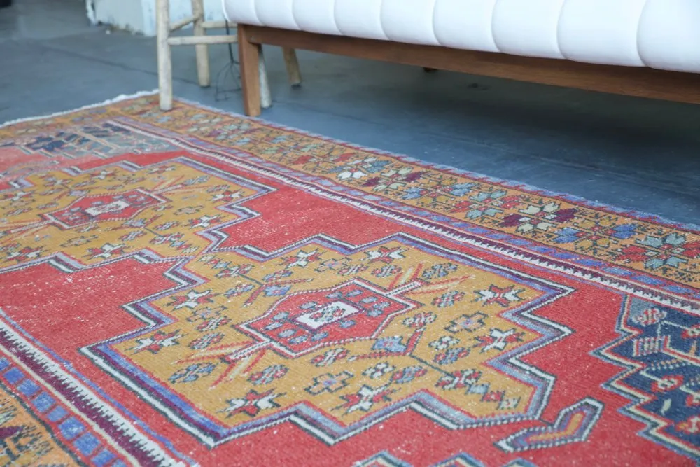 Vintage Turkish Faded Anatolian Rug 4.3ftx8.2ft