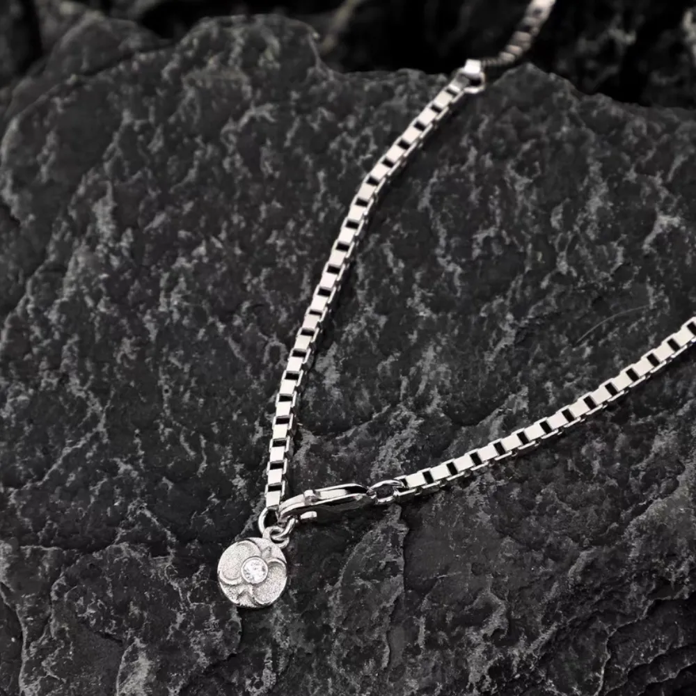 WIC | Classic Bold Lock Necklace